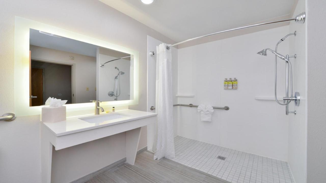 Holiday Inn Express Hotel & Suites La Place By Ihg Buitenkant foto